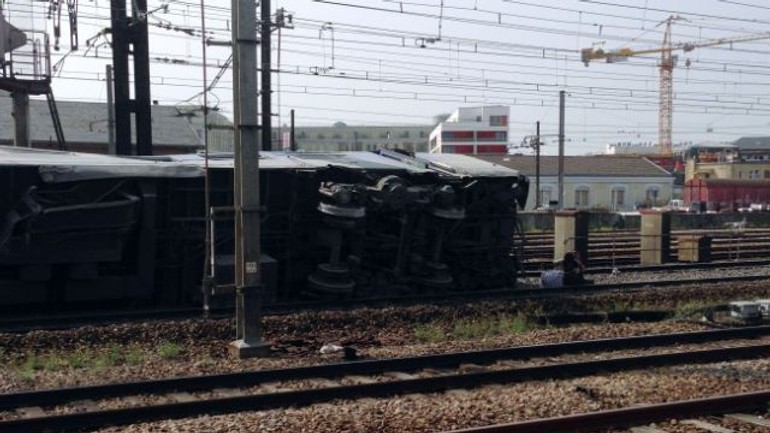 V devínskej novej vsi sa vykoľajil nákladný vlak - vlak_vykolajeny