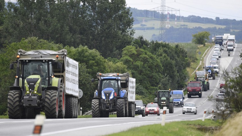 Protestná jazda farmárov