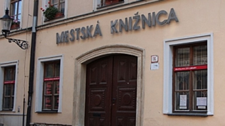 Mestská knižnica týždeň nepokutuje, oslavuje výročie - Mestska kniznica