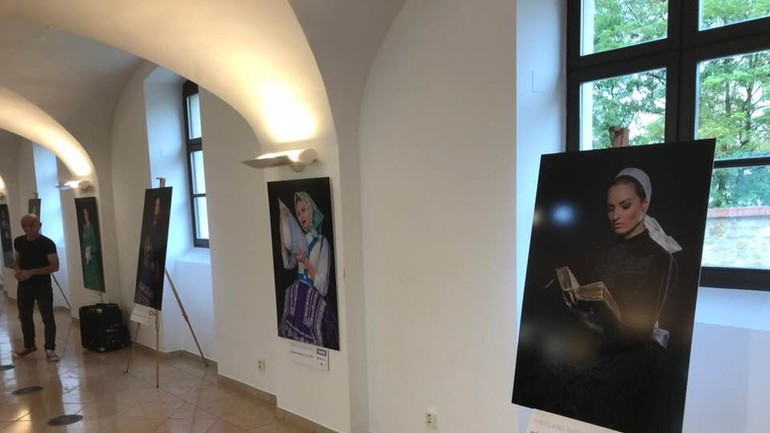 Výstava slovenských krojov na Bratislavskom hrade