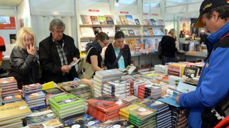 V bratislave sa začal medzinárodný knižný veľtrh bibliotéka - biblioteka