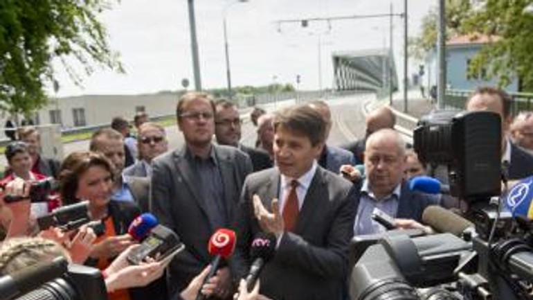 Chodci a cyklisti už môžu prechádzať cez starý most - starymost_otvorenie1