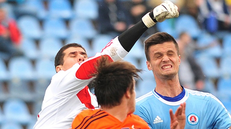 Šk slovan opäť doma prehral, s ružomberkom - skslovan_RK