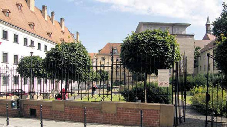 Od 8. júla je františkánska záhrada zase otvorená, dokedy, rozhodne počasie - Zahrada1