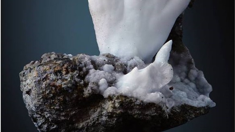 SNM - výstava minerálov a skamenelín