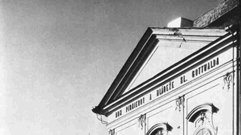 Prezidentský palác bol pôvodne biely - Pamatnik1