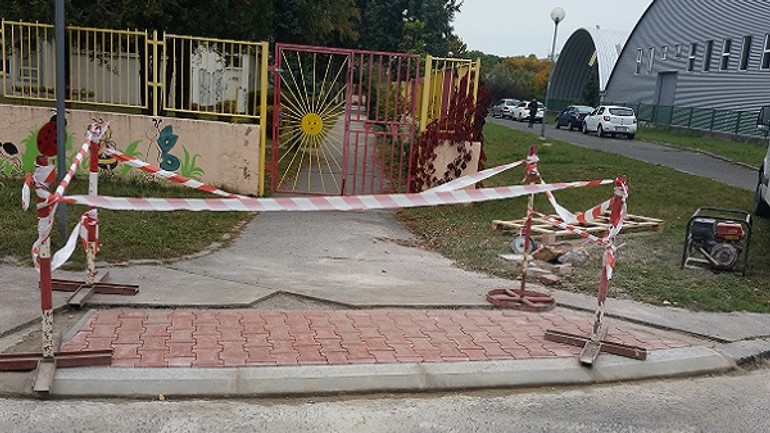 Dobrá správa pre mamičky a vozíčkarov. ružinov upravuje chodníky - ruz