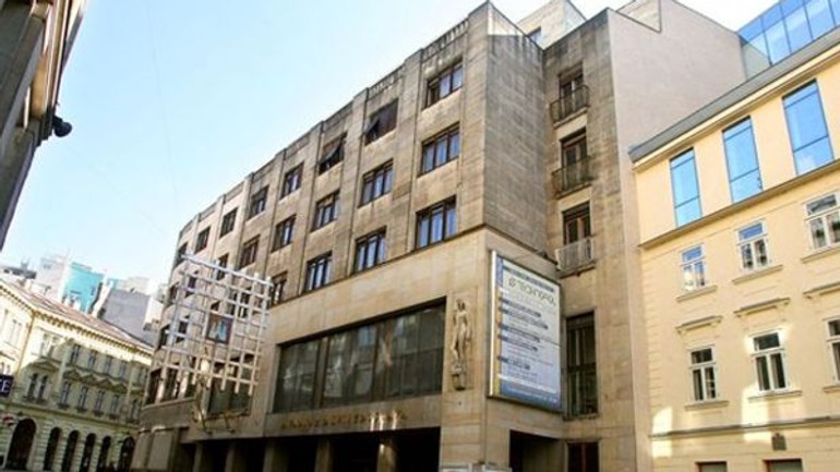 Z krytov civilnej ochrany pod mestským divadlom spravia galériu - dpoh