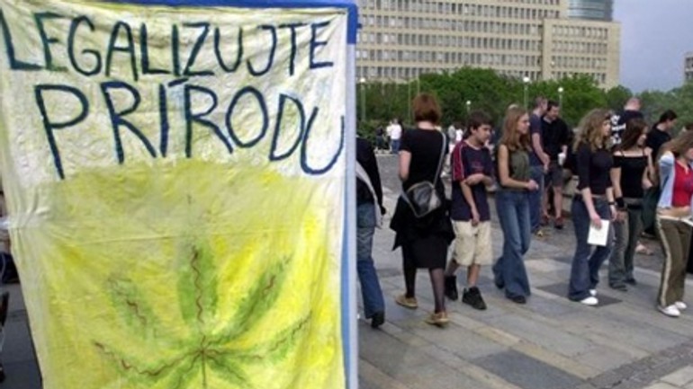 Million marihuana march pritiahol prevažne mladých - Marihuana march1