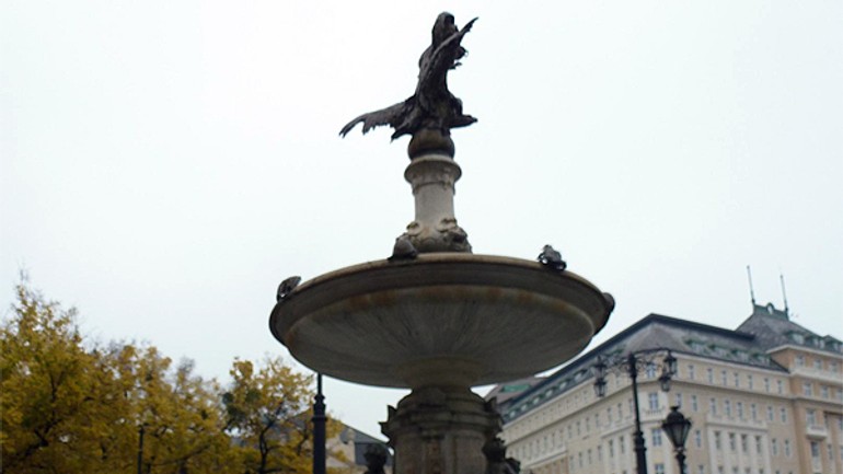 Mestské fontány sa na zimu zakrývali - pamatnik22_2