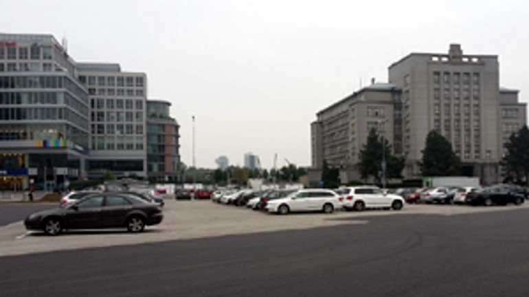 Nešťastné provizórium v centre mesta - parkovisko_dostojevskeho