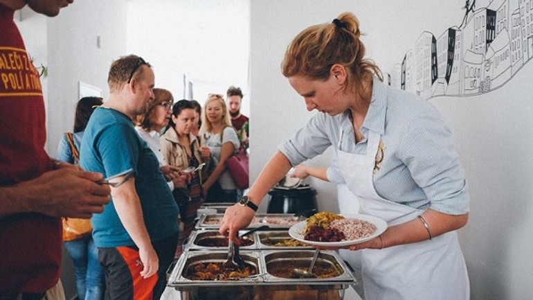 Francúzska inšpirácia na vianočný stôl - jahňa, zemiaky a šalát - Sona2