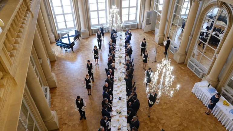 novoročný Obed s diplomatmi