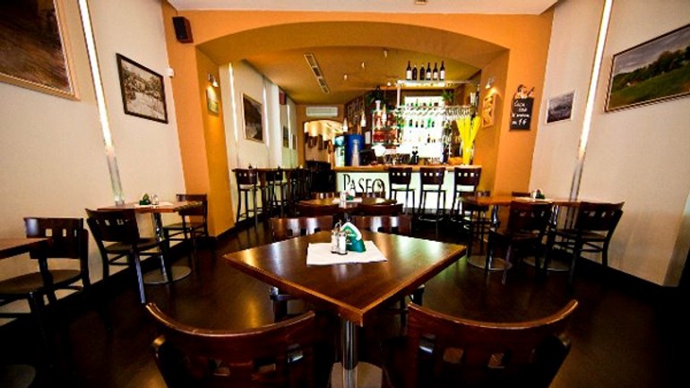 Paseo ponúka dobrú maďarskú kuchyňu - Paseo restaurant1