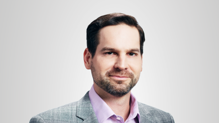 Kusý: na krajšie školy dávame milióny eur - RK_potret_jar_web_600