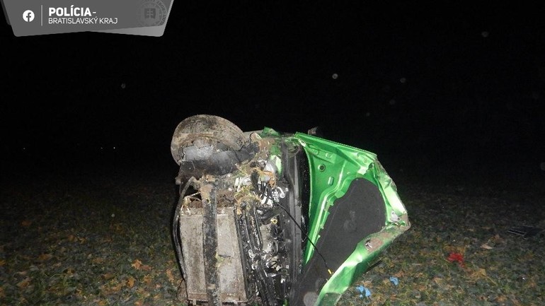 Alkohol za volantom skončil vážnou nehodou medzi Dunajskou Lužnou a Miloslavovom