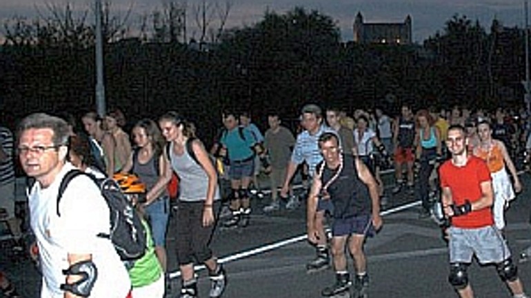 Korčuliari dnes naposledy vyrazia do bratislavských ulíc - Bratislava inline