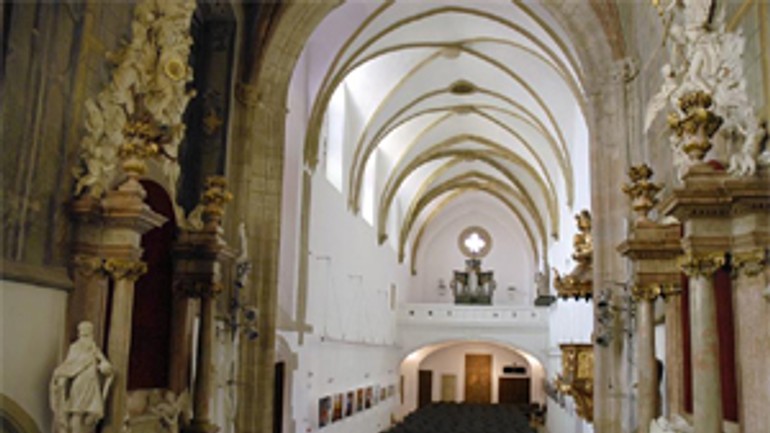 V klariskách je výstava fotografií všetkých slovenských kostolov - klarisky