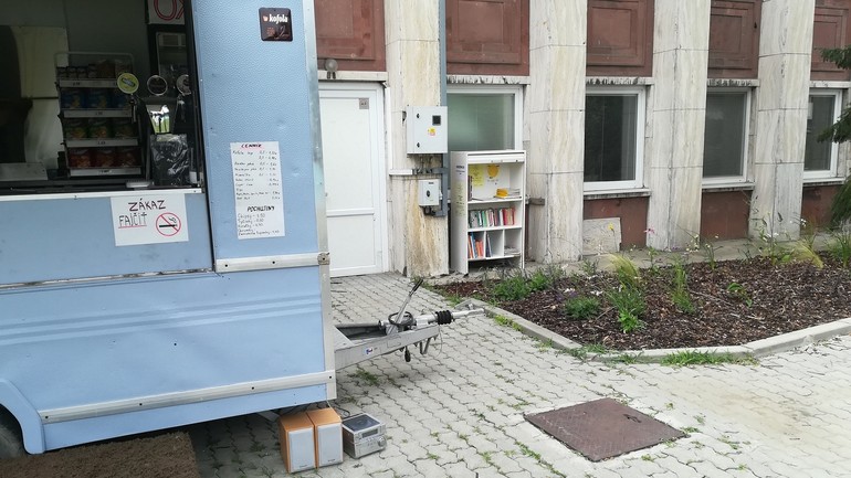 Mičurín kúpalisko knižnica