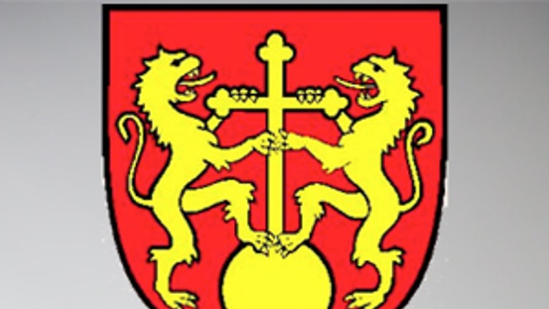 Stavebník čiernych stavieb podal na starostu trestné oznámenie - znak_raca