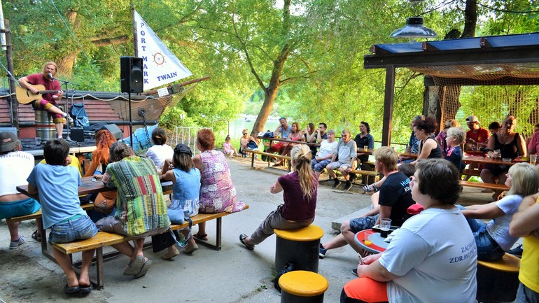 kultúrne leto v Karlovke