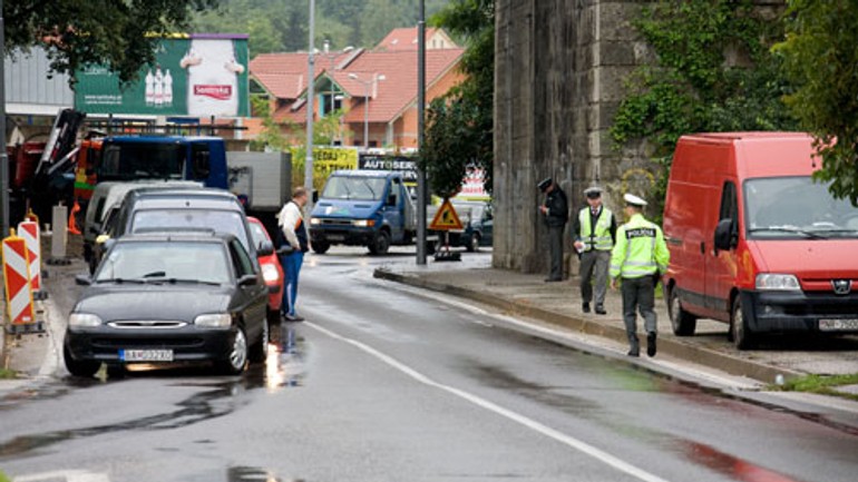 Po útoku strelca 6 mŕtvych a 19 zranených - Devinska3