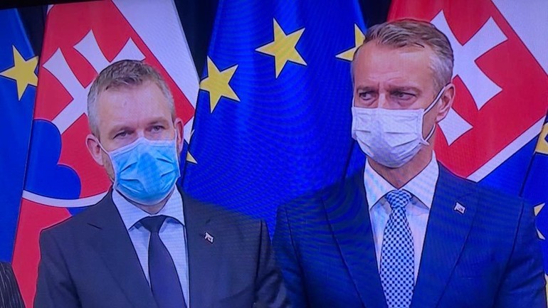 mimoriadne rokovanie vlády