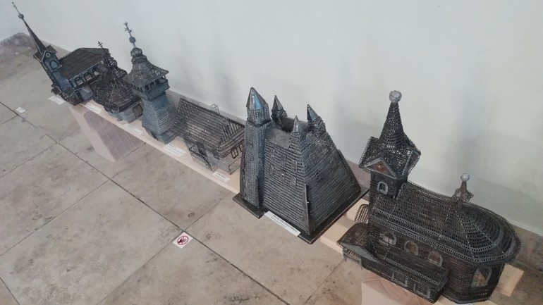 Výstava drotárskych výrobkov v Primaciálnom paláci