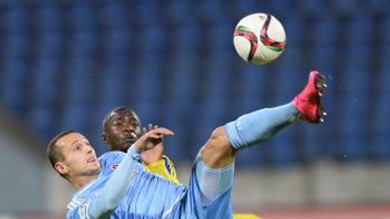 Futbalisti slovana doma porazili dunajskú stredu 1:0 - skslovan_dac_2015