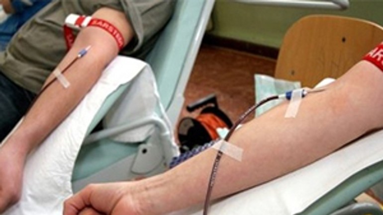 Krv môžete darovať aj pred vianocami - darovanie_krvi1