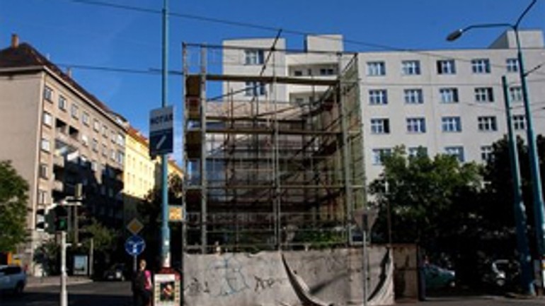 Súsošie sv. floriána chýba pred kostolom 6 rokov - florianske_namestie