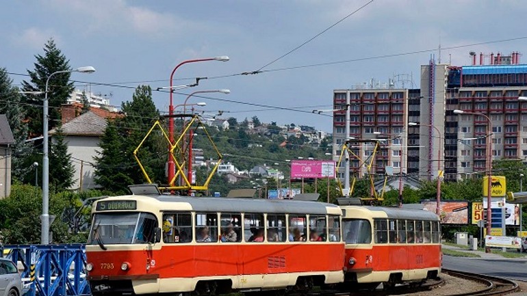Mesto stále nepozná termín obnovy električkovej trate v karlovej vsi - Eliny Karlovka