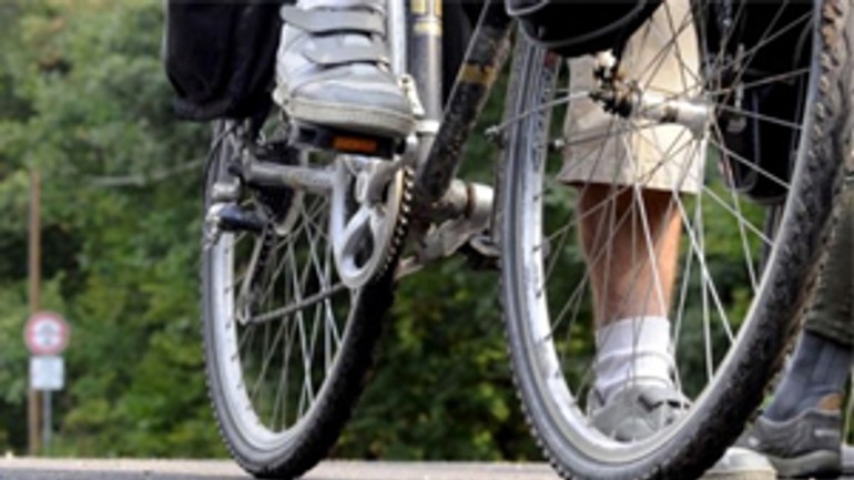 Na hrádzach sú cyklisti čoraz ohrozovanejší - cyklista