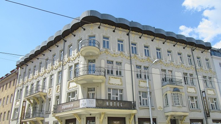 V hoteli na štúrovej ulici sa našiel podozrivý kufrík - bola v ňom výbušnina? - tulip-house-boutique-hotel-bratislava