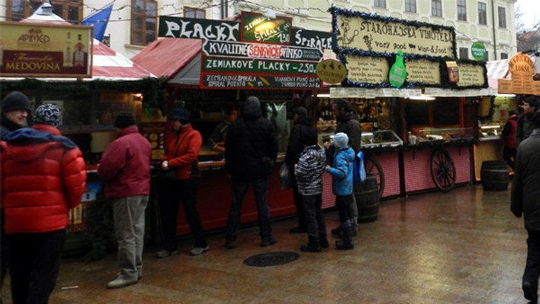 Trhovníci na vianočných trhoch si neplnili povinnosti, dostali pokuty - trhy2