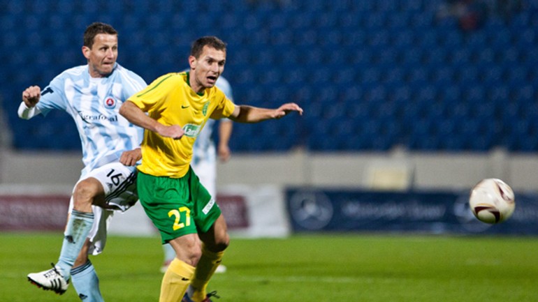 Slovan doma prvý raz prehral, v šlágri rozhodol gól - Slovan za1