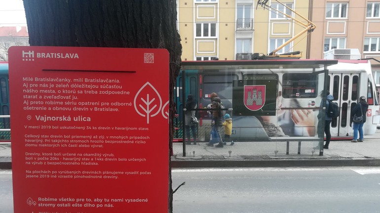 Tabuľa o výrube zelene