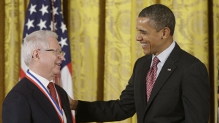 Americký prezident ocenil bratislavského rodáka j. vilčeka - vilcek_obama