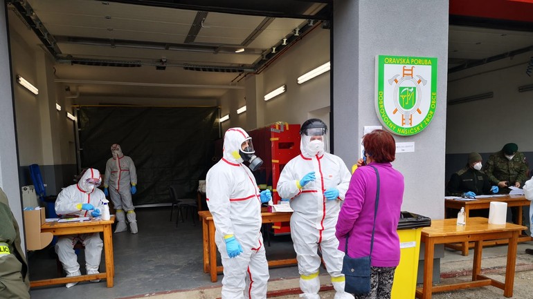 Práca slovenských hasičov počas pilotného testovania na Orave