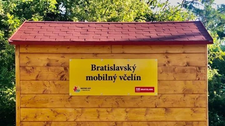 Bratislavský mobilný včelín