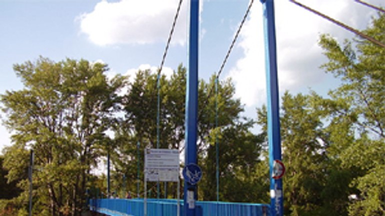 Vo vrakuni začali s opravou lávky do lesoparku - vrakuna_lavka