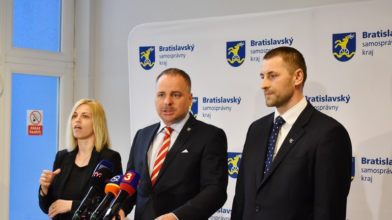 Juraj Droba a riaditeľ Úradu BSK Marián Viskupič