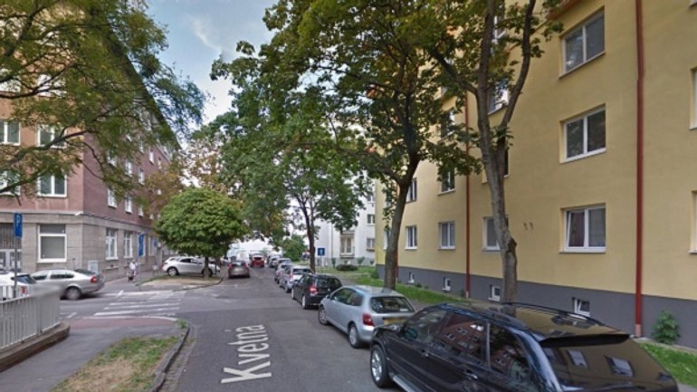 Ružinov výmení povrchy ciest. pozrite si, ktoré to budú - kvetna