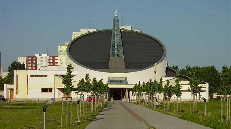 V piatok sa v kostole sv. rodiny začnú modlitby za rodiny - kostol_sv_rodiny