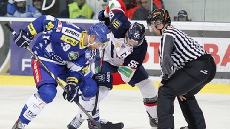 Slovan zvíťazil v príprave na ľade komety brno 3:2 po nájazdoch - kometa_hcslovan