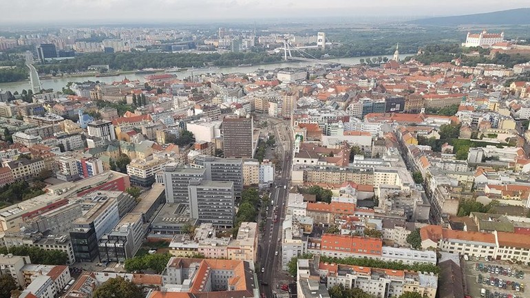 Letecký pohľad na Bratislavu
