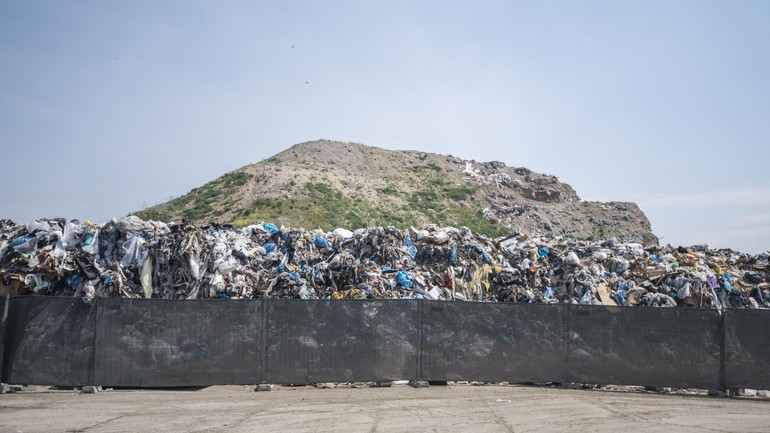 Skládka spoločnosti Vassal EKO v bratislavskej mestskej časti Podunajské Biskupice