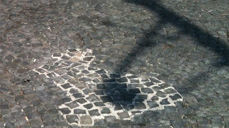 Staré mesto opravuje deravé mestské cesty - dlazba_opravena1
