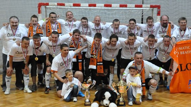 Slov-matic získal double,vo finále pohára zdolal gurmánov - Slovmatic1