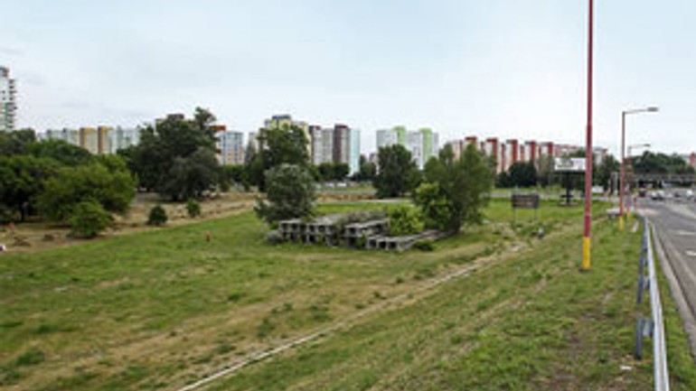 Bývalý policajt strieľal na psa aj jeho pána - Bosakova